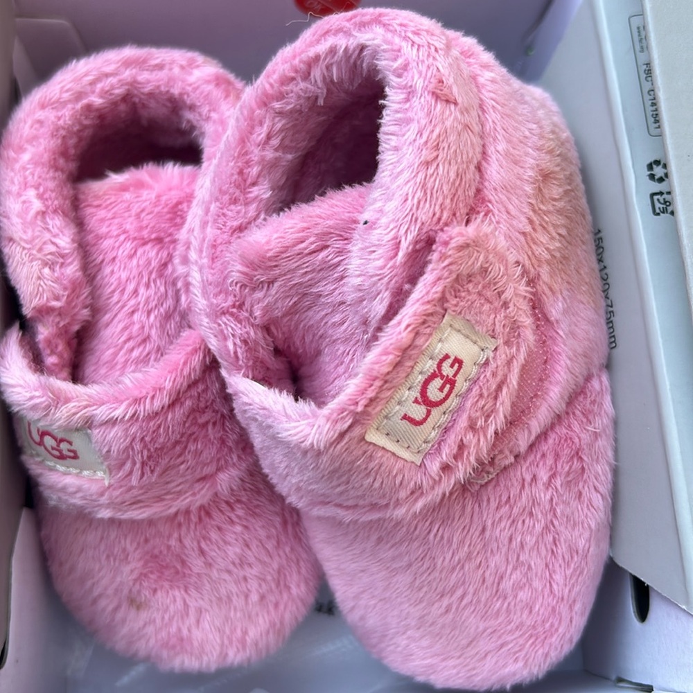 Babu Ugg Booties Pink
